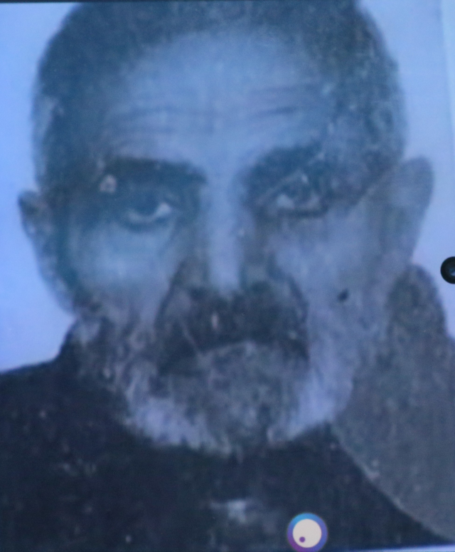 Çalıların arasından gelen kötü kokuyu takip edenler gördükleri karşısında dehşete düştü