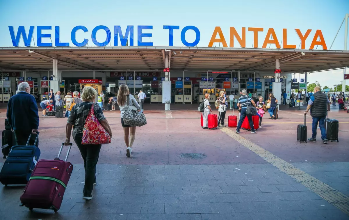 İstanbul ve Antalya, 2024\'te Dünyanın En Çok Ziyaretçi Alan Şehirleri Arasında