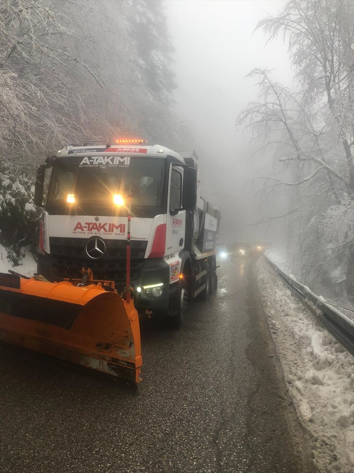 Kocaeli\'de Karla Mücadele Çalışmaları Aralıksız Devam Ediyor