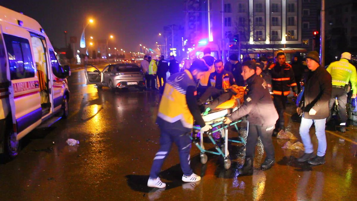 Malatya\'da Trafik Kazası: 1 Ölü, 2 Yaralı