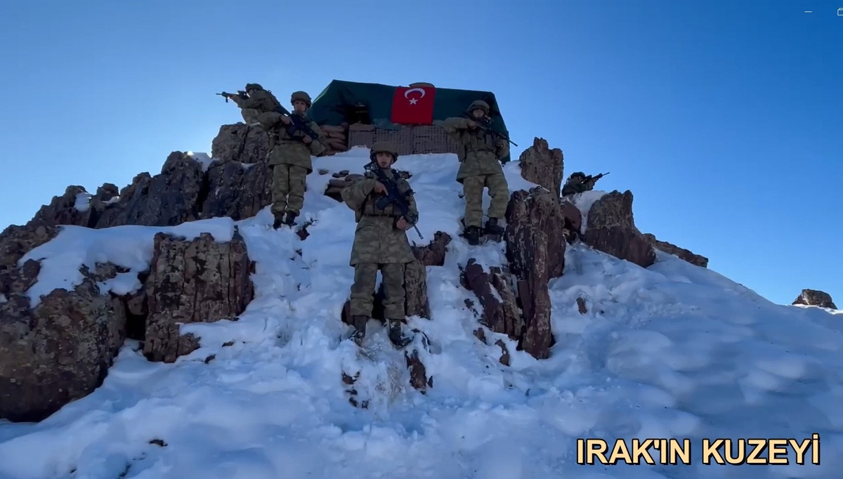 Mehmetçik\'ten Yeni Yıl Mesajı
