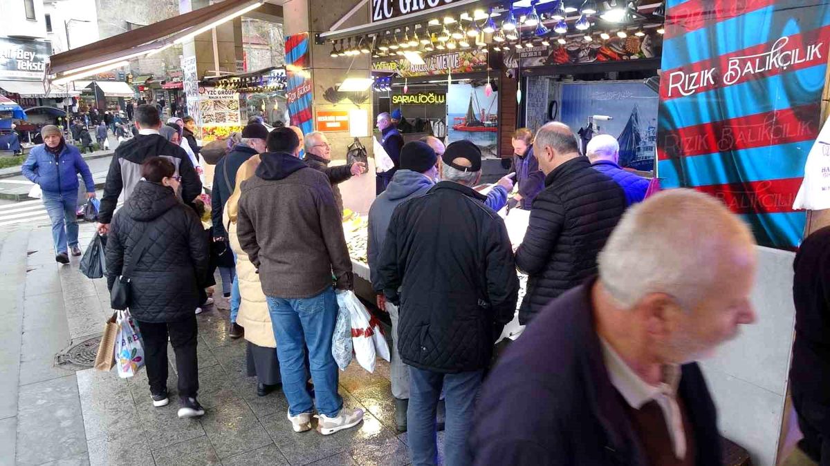 Trabzon\'da Yılbaşı Sofralarını Hamsi Süsleyecek