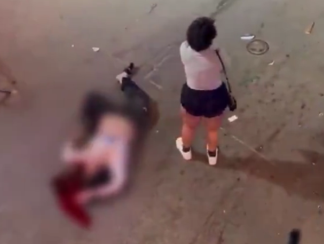 ABD'de bir araç kalabalığın arasına daldı! 10 kişi öldü 30 kişi yaralandı