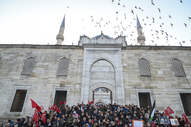 Binlerce kişinin katıldığı Filistin'e destek yürüyüşünden ilk görüntüler