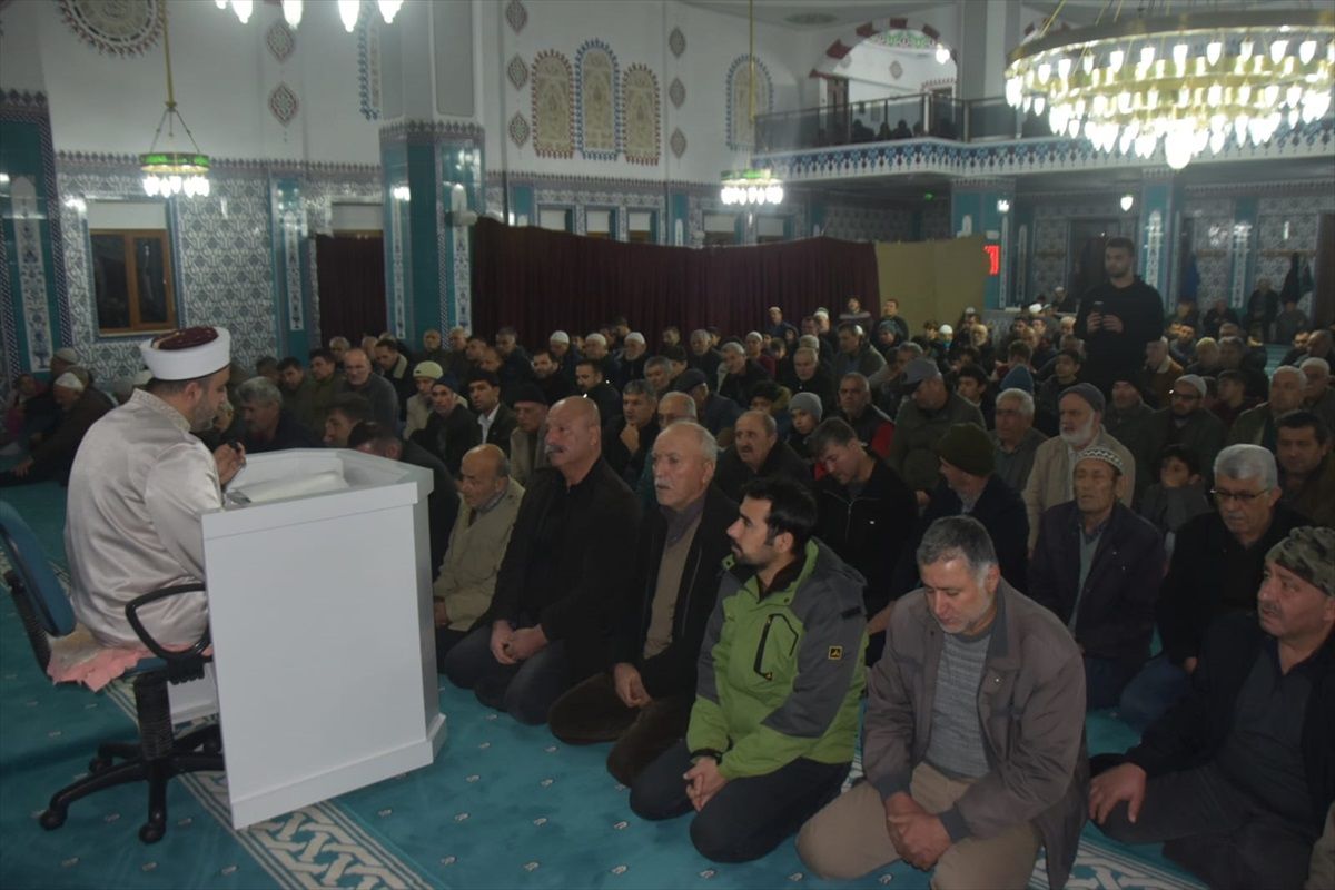 Bozyazı\'da Yeni Yıl Sabah Namazı Buluşması Düzenlendi