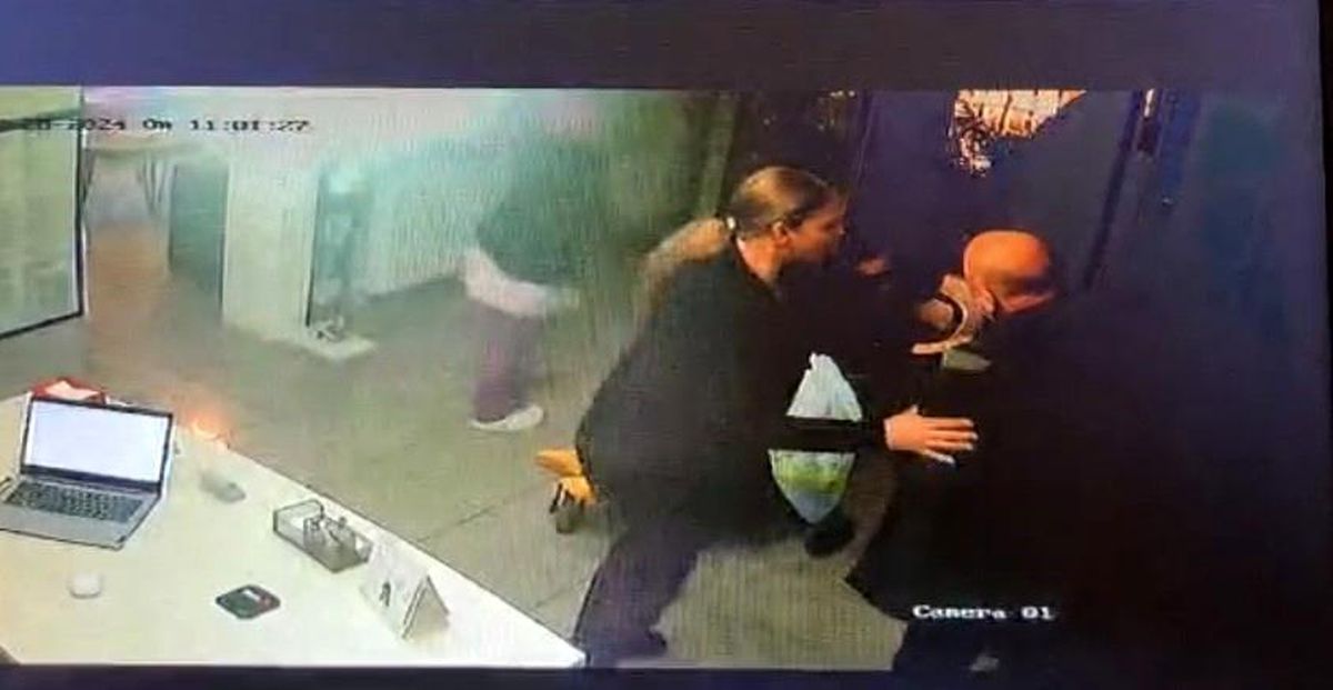 Bursa\'da Diş Doktoruna Bıçaklı Saldırı