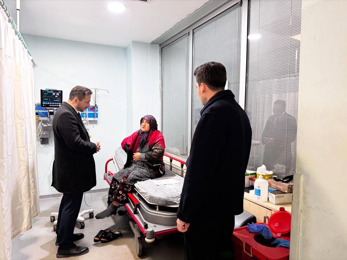 Yeni Yılı Hastanelerde Karşıladılar