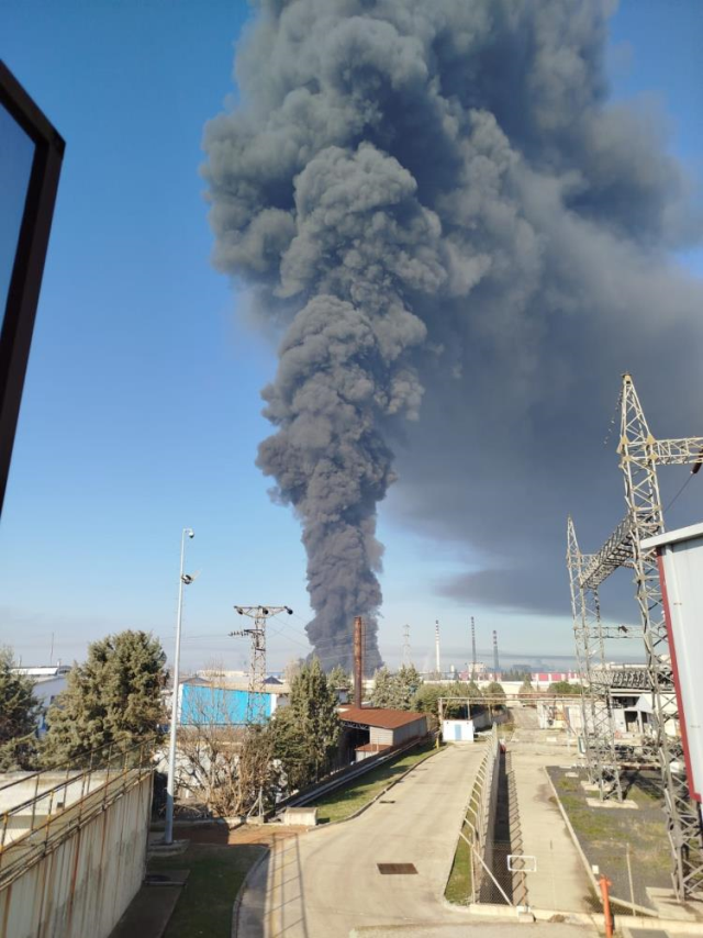 Kırklareli'nde oyuncak fabrikasında yangın! Dumanlar gökyüzünü kapladı