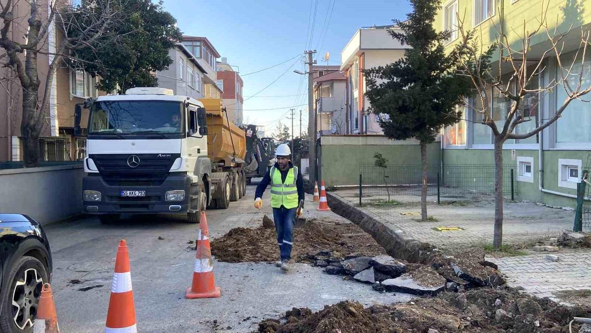 Gebze\'de Altyapı Çalışmasında Doğal Gaz Borusu Delindi