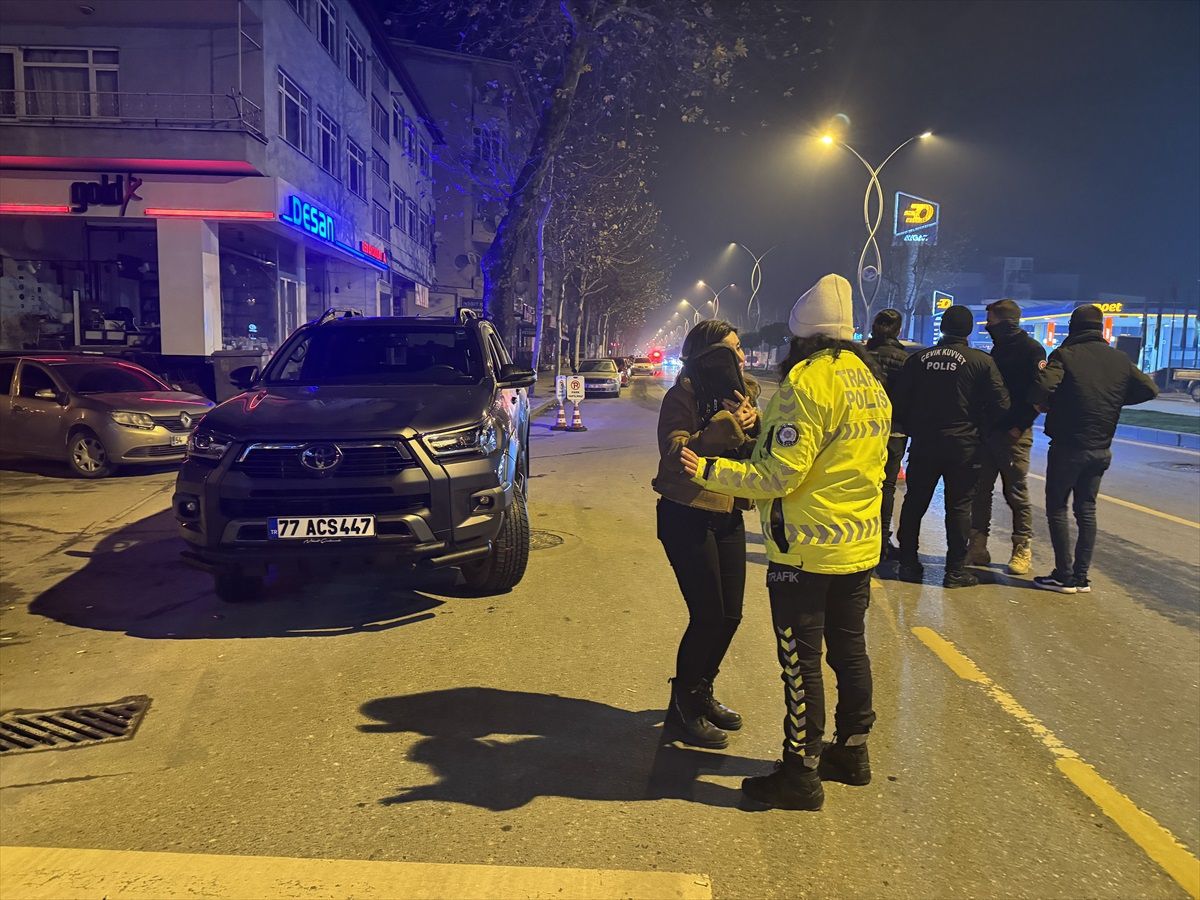 Pikap Sürücüsü Kaçtı, Kadın Gördü!