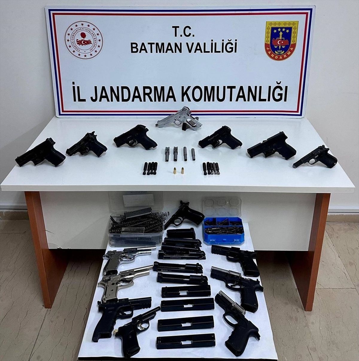 Batman\'da Yetkisiz Silah Tamircisi Gözaltına Alındı