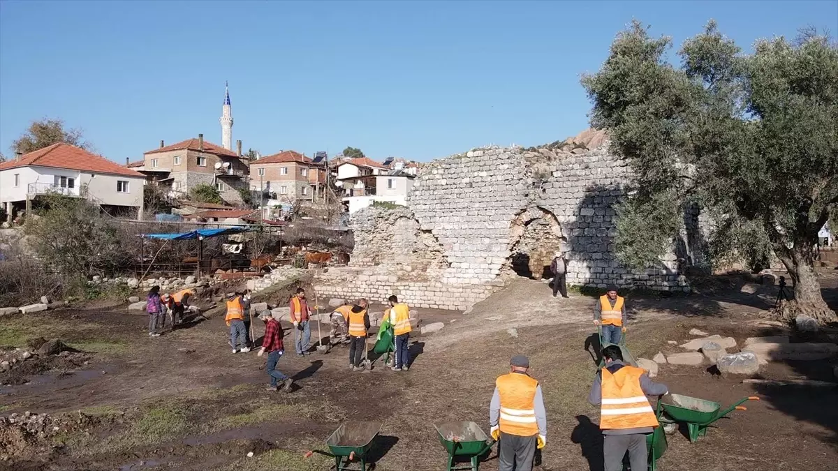 Herakleia\'da Roma Hamamı Mozaikleri Bulundu