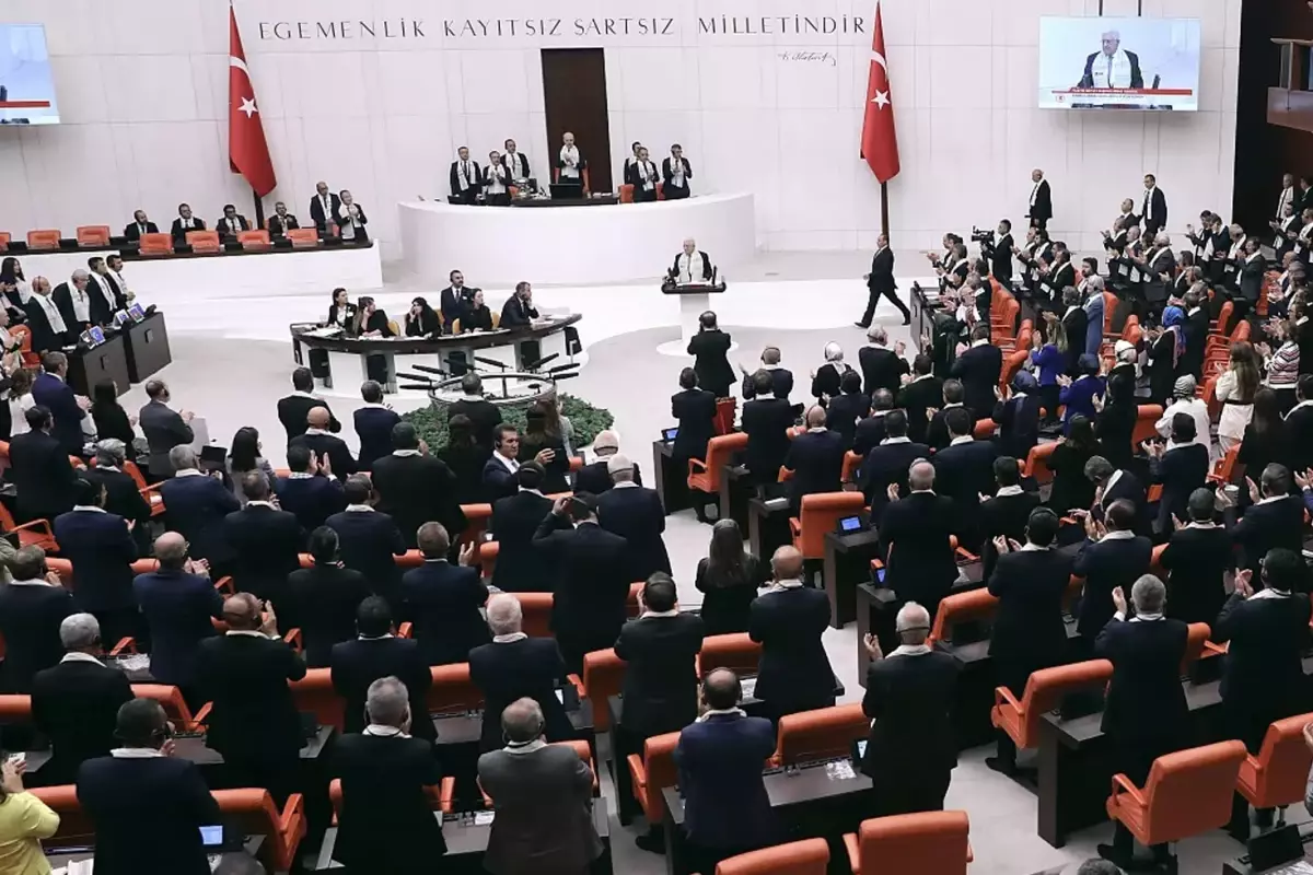 Kürşad Zorlu\'nun istifası sonrası Meclis\'te sandalye dağılımı değişti