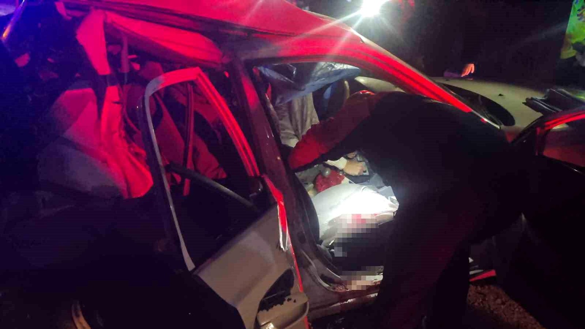 Sinop\'ta Trafik Kazası: İki Ölü, İki Yaralı