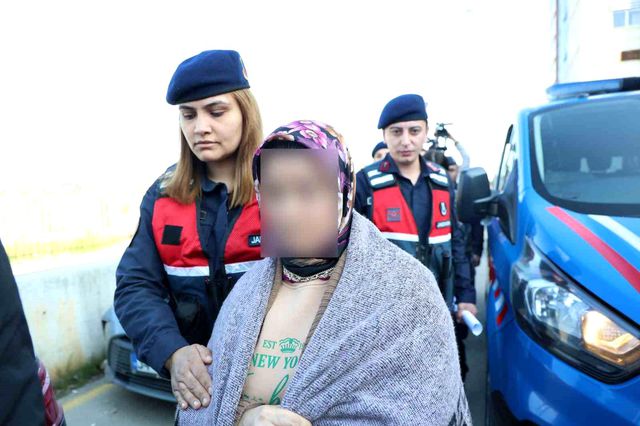 15 yaşındaki oğlunu öldürdüğü iddia edilen baba adliyede 15 yaşındaki oğlunu öldürdüğü iddia edilen baba adliyede