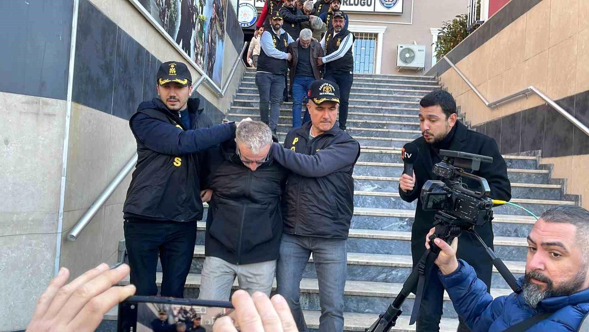 İstanbul\'da 20 Yıl Önceki Cinayet Ortaya Çıktı