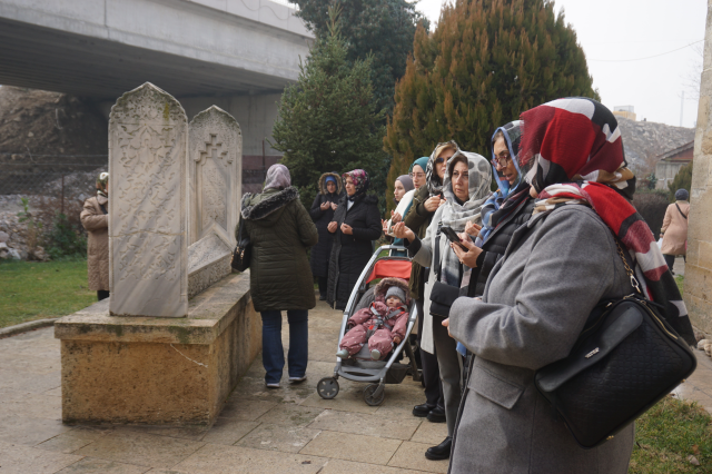 Asırlık Osmanlı geleneği bu yıl da devam etti, vatandaşlar akın etti