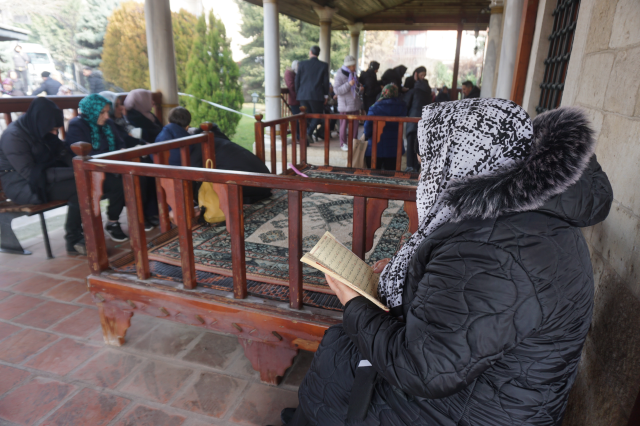 Asırlık Osmanlı geleneği bu yıl da devam etti, vatandaşlar akın etti