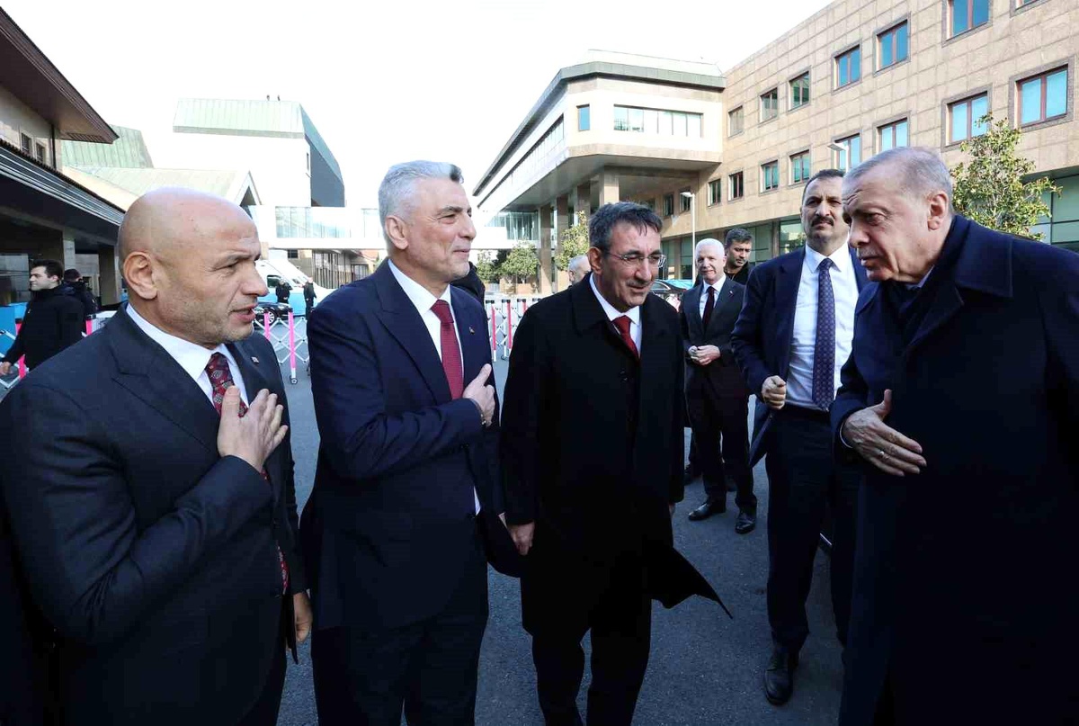 Cumhurbaşkanı Erdoğan: "2024 yılında ihracatımız 262 milyar dolara çıktı"