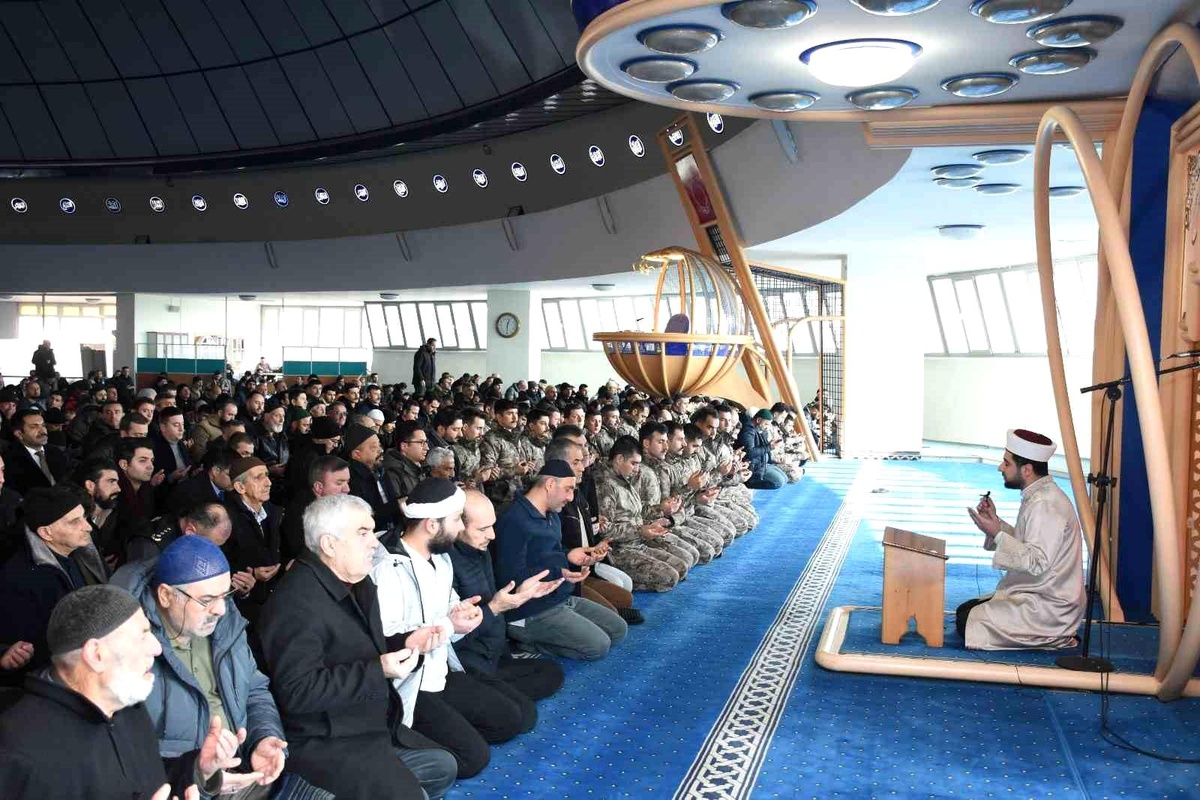 Erzincan\'da şehitler için Mevlid-i Şerif programı düzenlendi