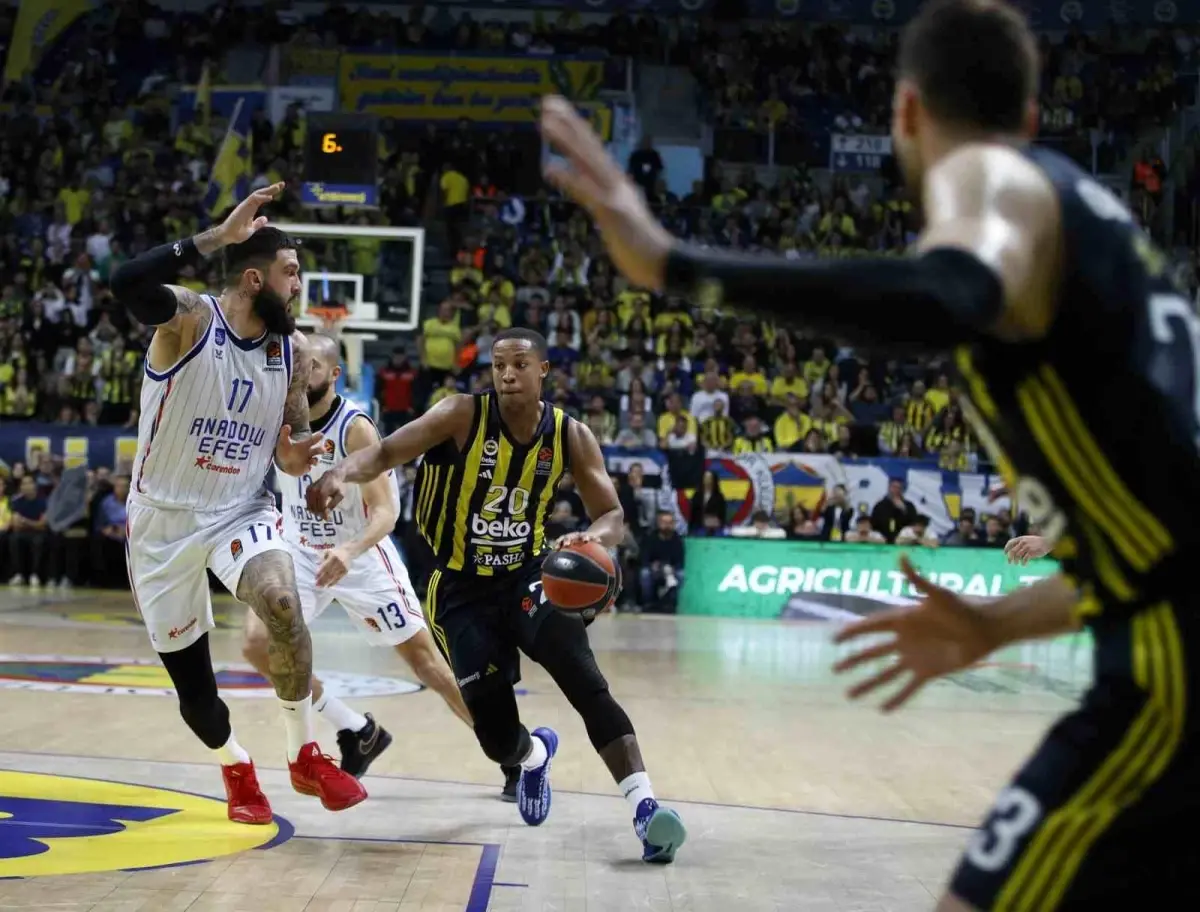 Fenerbahçe Beko, A. Efes\'i Yendi