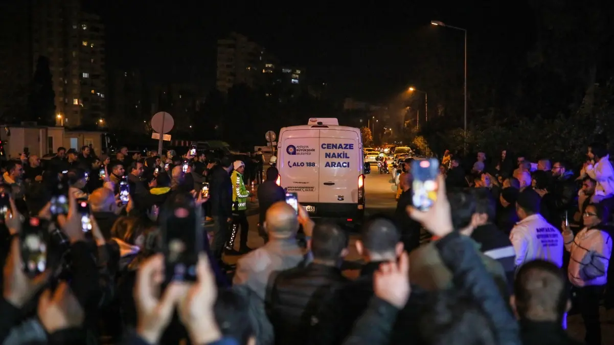 Ünlü Sanatçı Ferdi Tayfur Hayatını Kaybetti