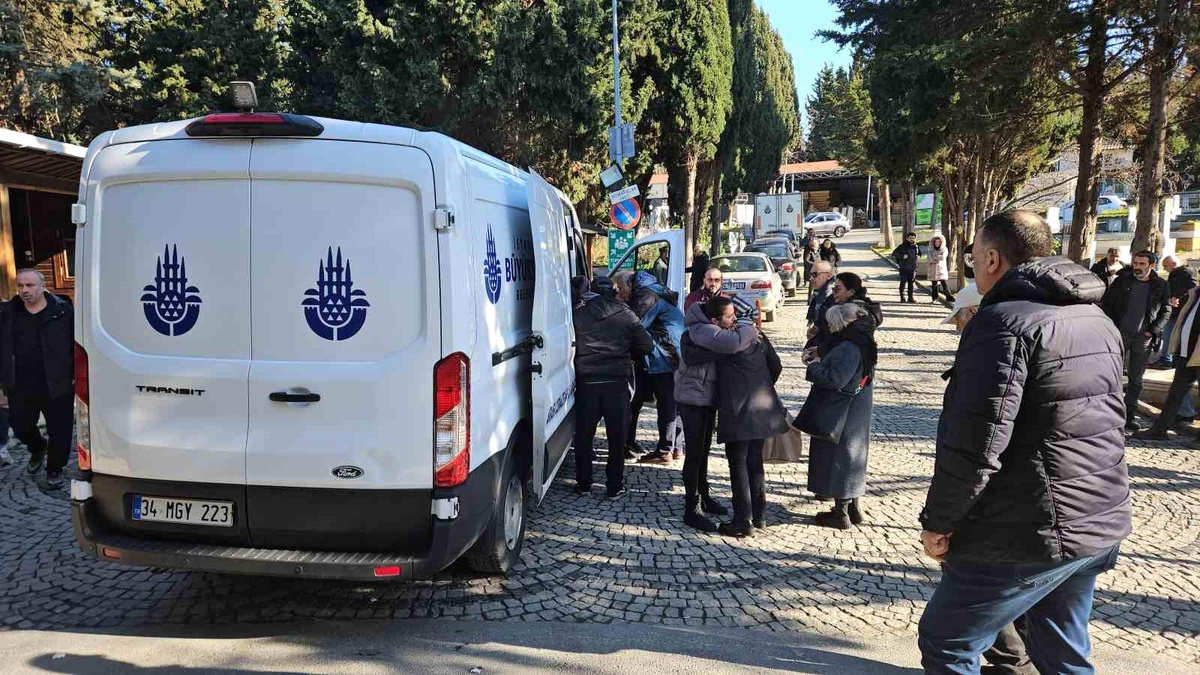 Ferdi Tayfur\'un Cenazesi İstanbul\'a Getirildi