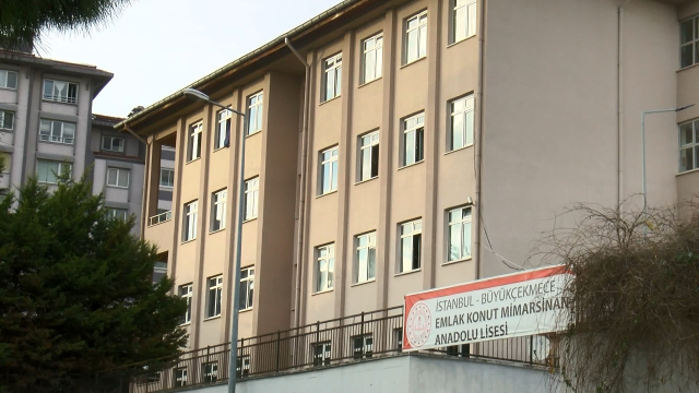 İstanbul'da kötü koku paniği: İki okul boşaltıldı, devlet hastanesi incelemeye alındı