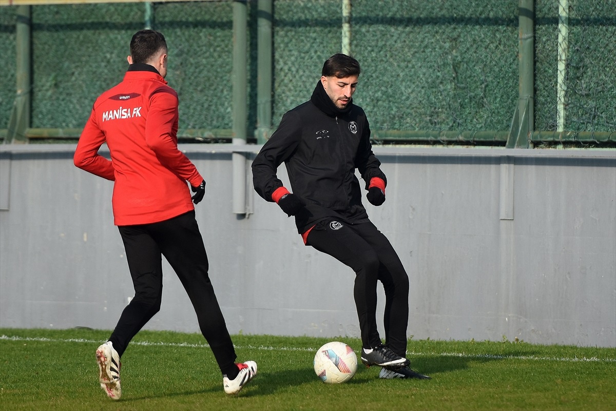 Manisa FK, Bandırmaspor Maçına Hazırlanıyor
