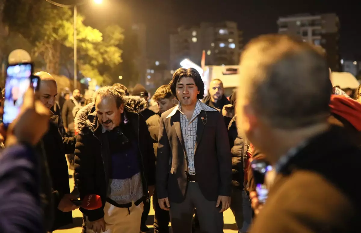 Ferdi Tayfur\'un Hayranlarından Duygusal Veda