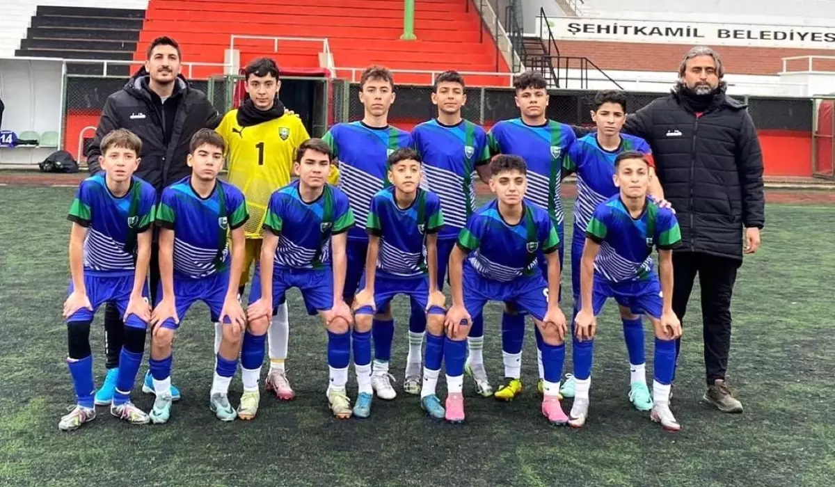 Şehitkamil Belediyespor\'un gençleri namağlup