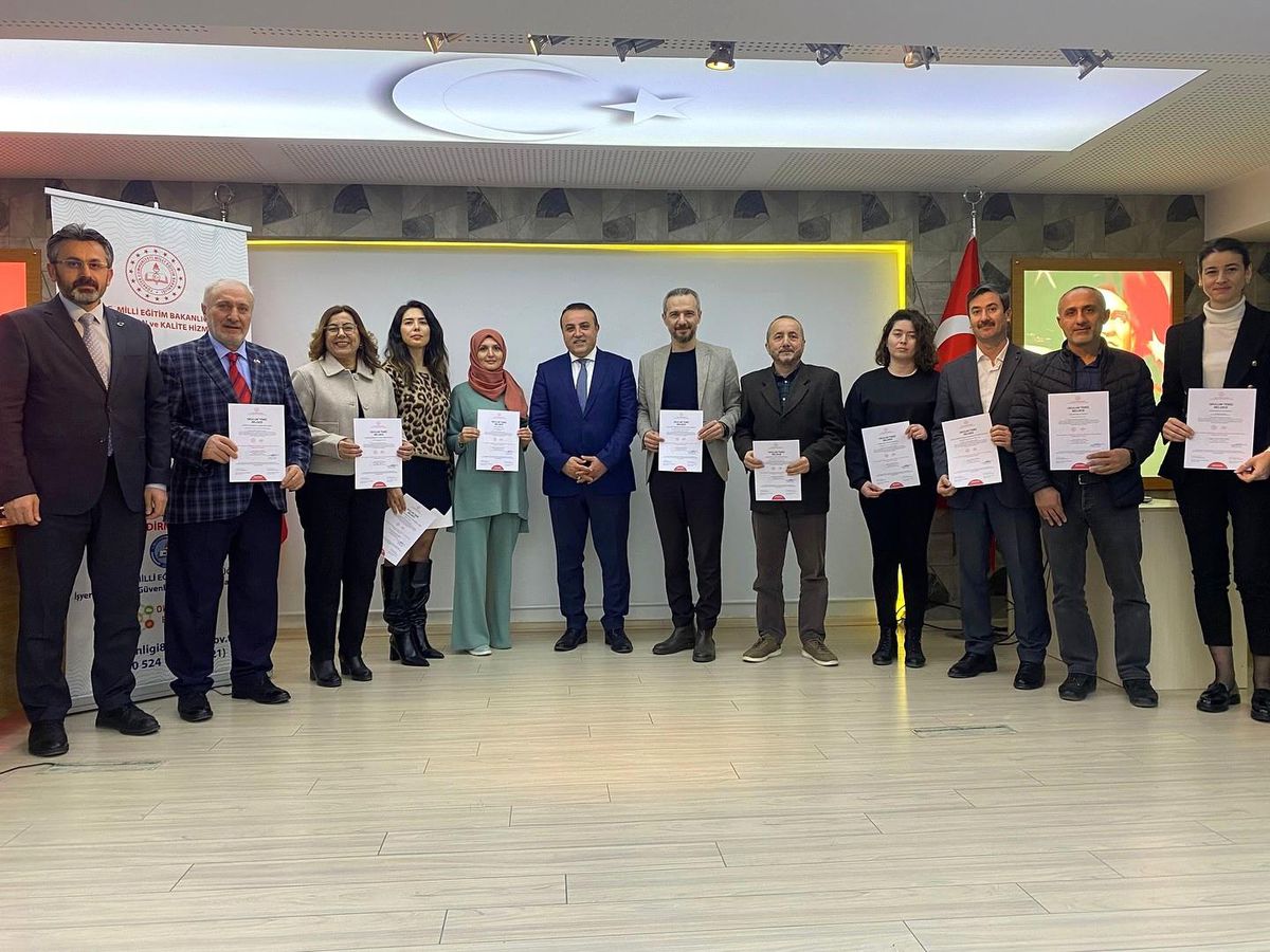 Düzce\'de Okulum Temiz Belgesi Dağıtıldı