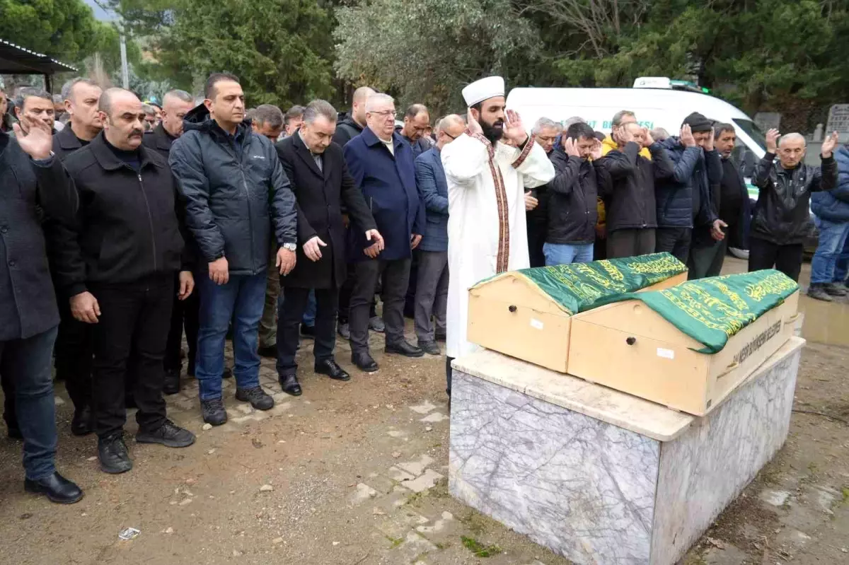 Yangında Hayatını Kaybeden Kardeşler Son Yolculuklarına Uğurlandı