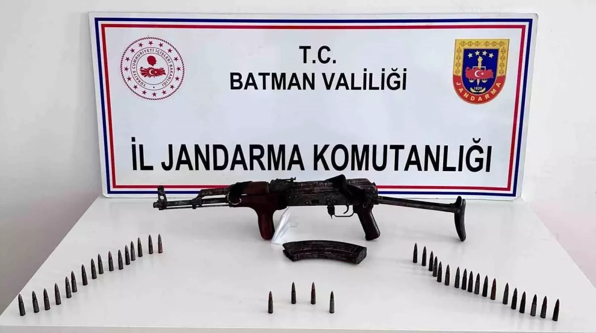 Batman\'da Kaleşnikof Tüfek Ele Geçirildi