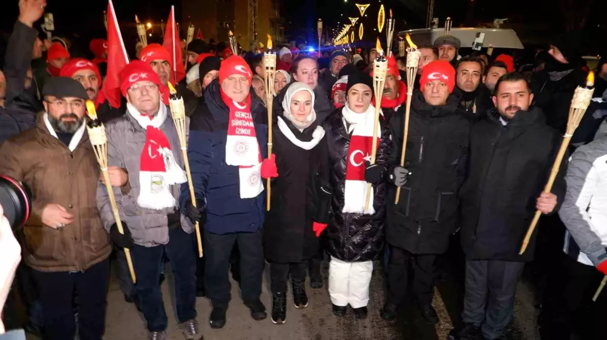 Dondurucu havada, Sarıkamış Şehitleri için yürüdüler