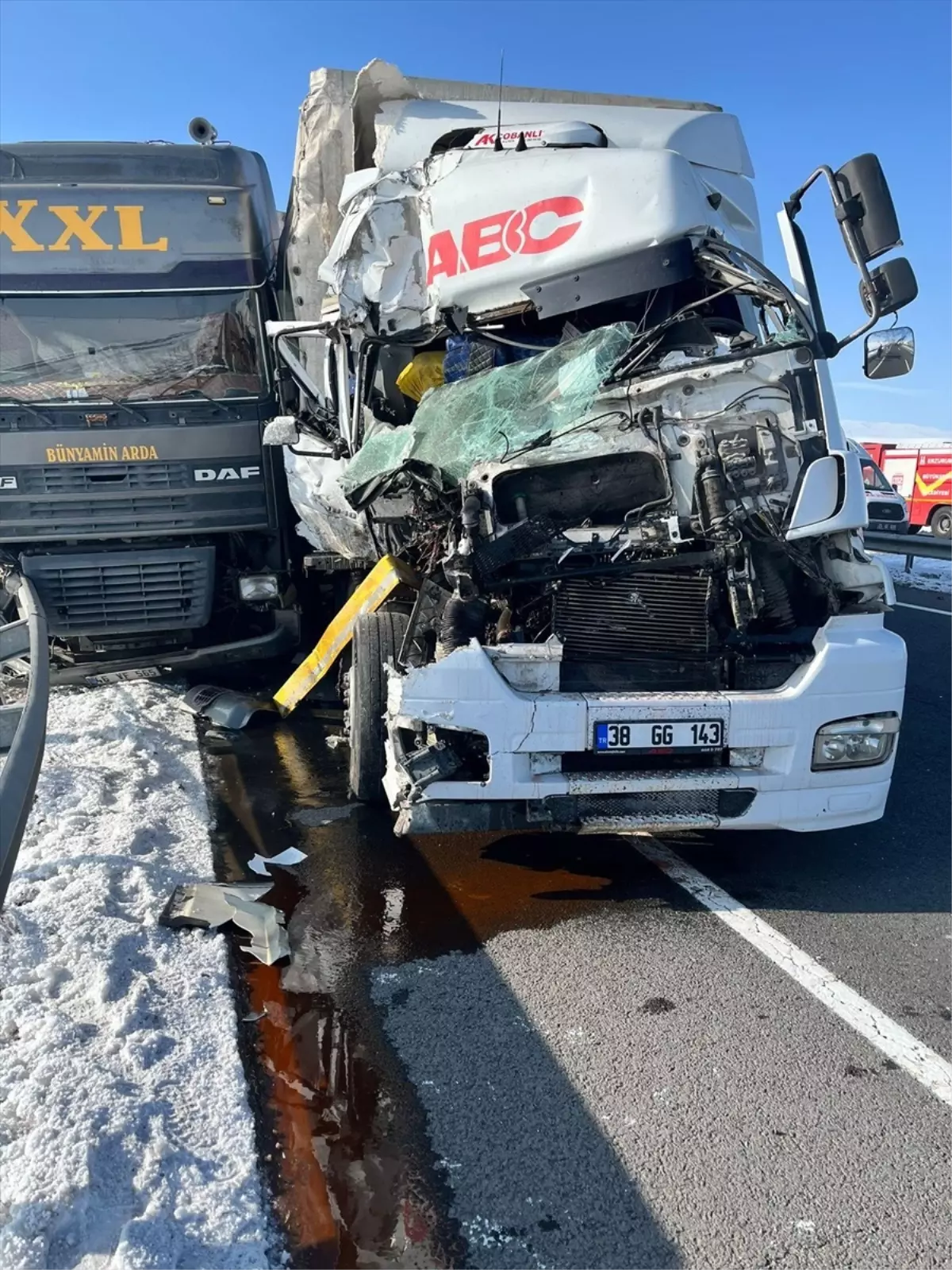 Horasan\'da Tır Kazası: Bir Ölü