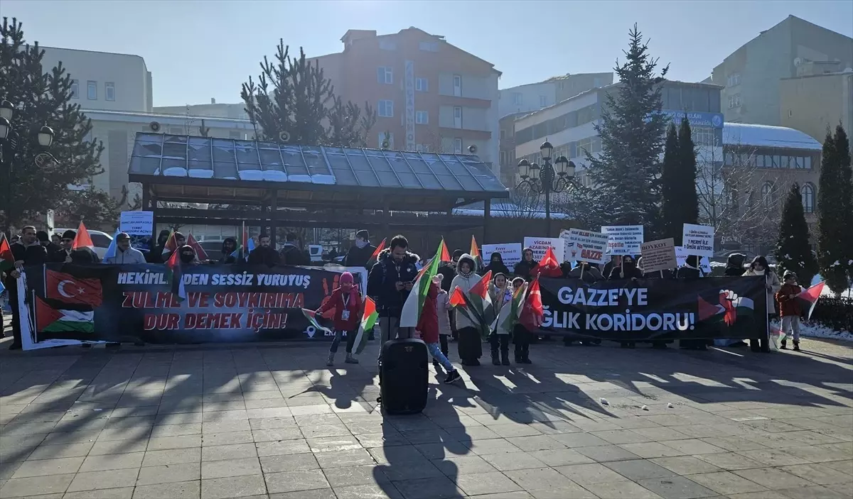 Erzurum\'da Sağlık Çalışanlarından İsrale Protesto