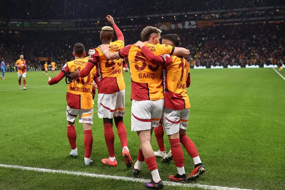 Galatasaray, Göztepe\'yi sahasında 2-1 yendi