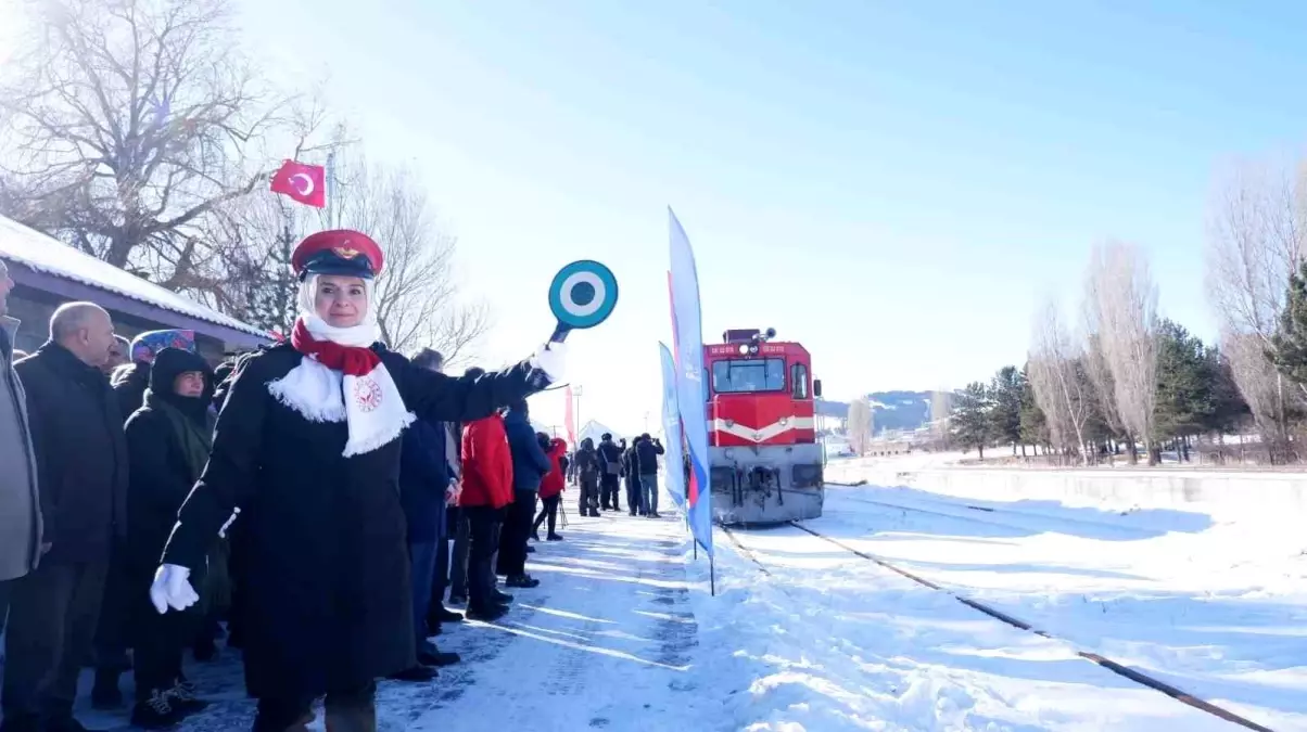 Sarıkamış Ekspresi Gençleri Karşıladı