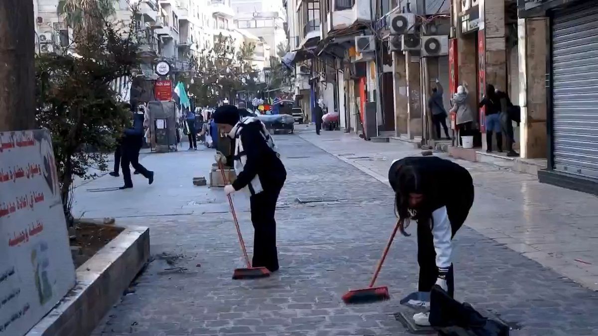 Şam\'da Halk Temizlik Çalışmalarına Katıldı