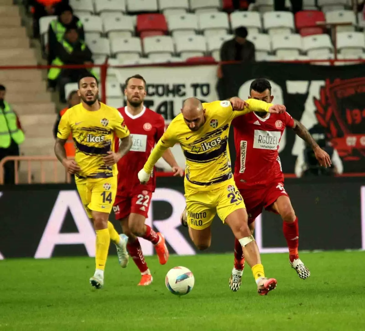 Antalyaspor Eyüpspor\'a 4-1 Mağlup