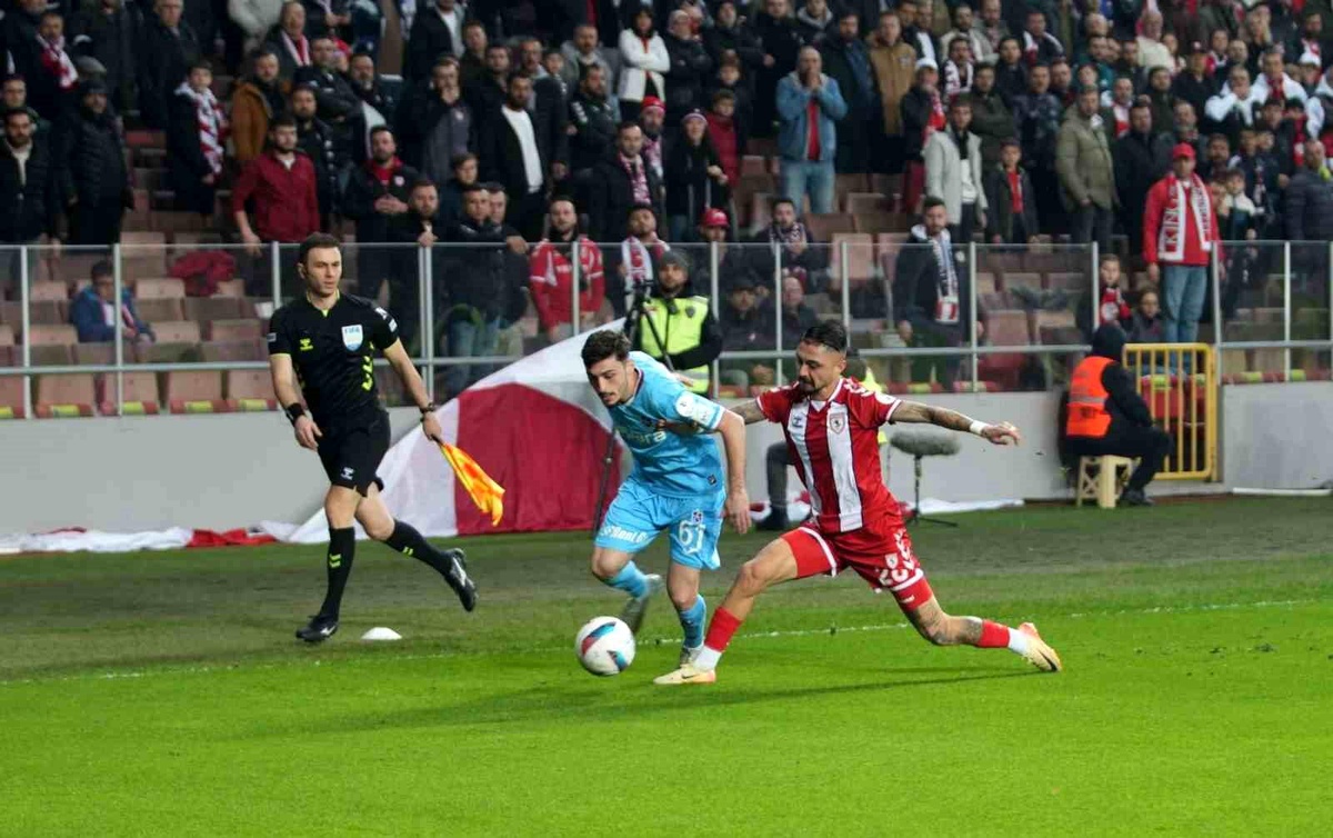 Samsunspor - Trabzonspor: İlk 15 Dk Golsüz