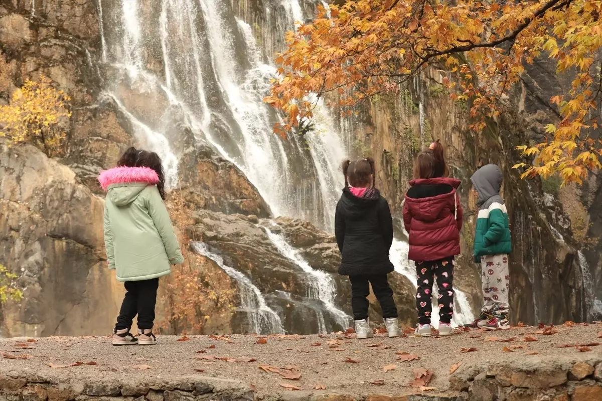 Uçansu Şelalesi Kış Turizmine Açılıyor