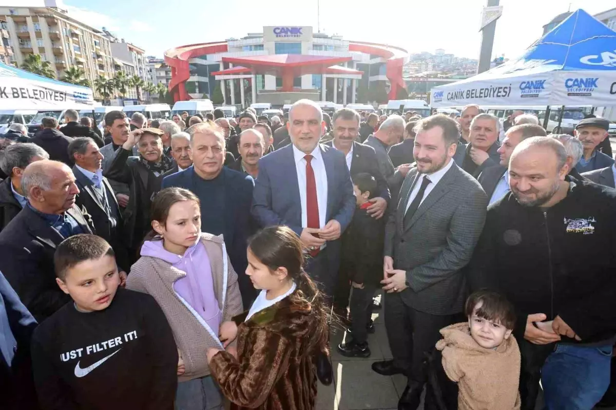 Başkan Sandıkçı: "Cumhurbaşkanımızın liderliğinde Canik\'i geleceğe taşıyoruz"