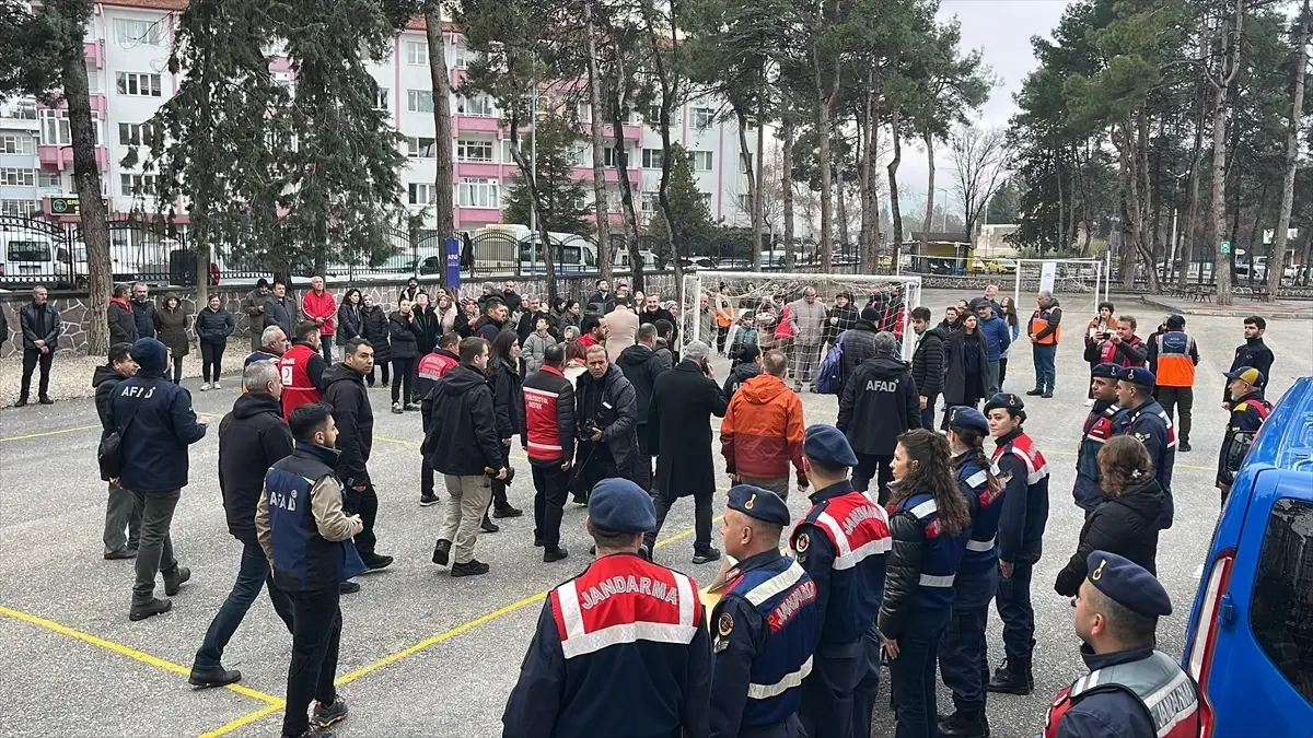 Burdur\'da Deprem Tatbikatı Gerçekleştirildi