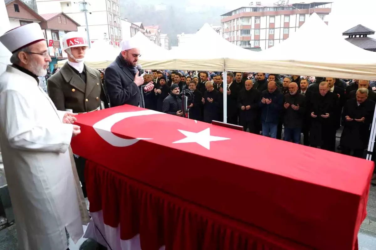 Cumhurbaşkanı Erdoğan Kıbrıs gazisi Muhammet Karslı\'nın cenaze namazına katıldı