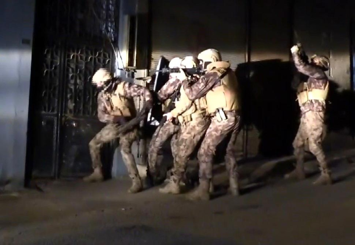 Gaziantep\'te DEAŞ Operasyonu: 15 Gözaltı, 3 Tutuklama