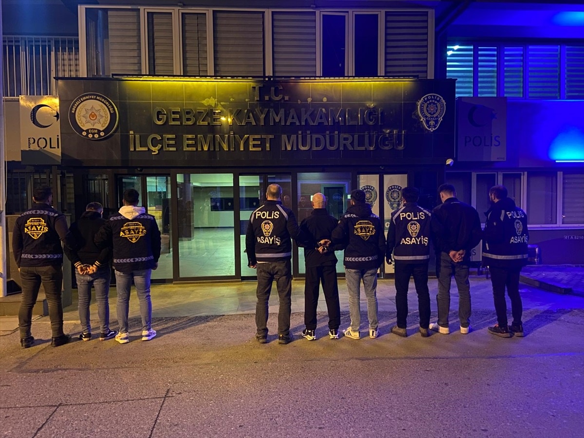 Akaryakıt Gasbı: 4 Zanlı Tutuklandı