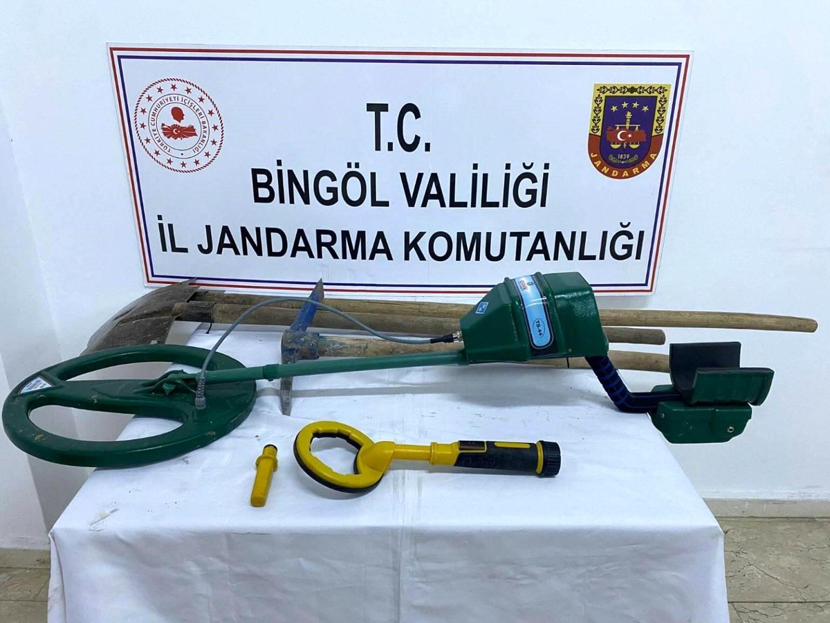 Bingöl\'de Kaçak Kazı Yapan 2 Kişi Yakalandı