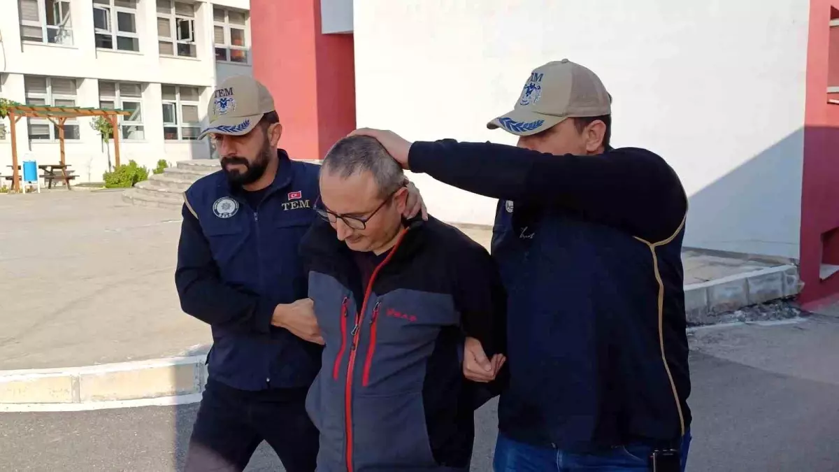 FETÖ Firarisi Yüzbaşı Adana\'da Yakalandı